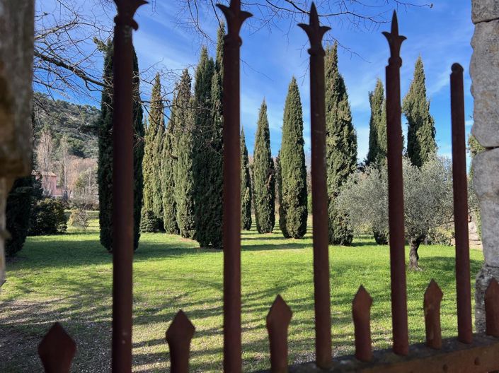 Image No.5-6 Bed House for sale