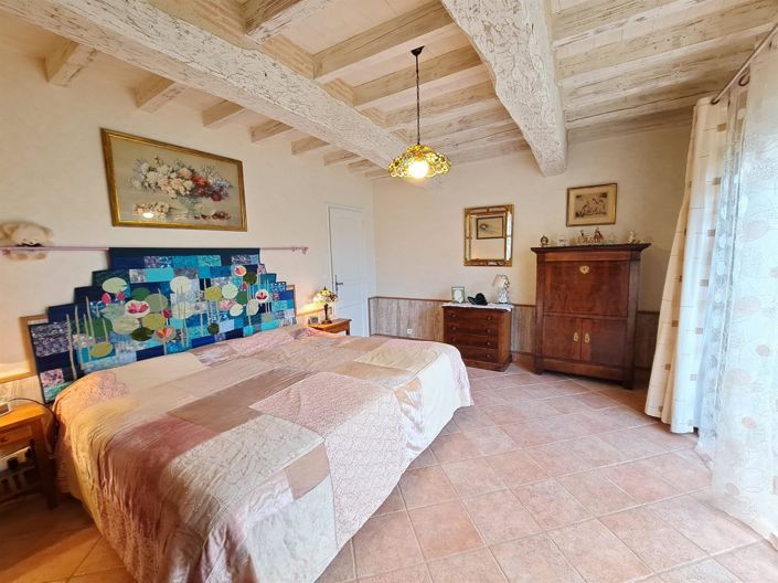 Image No.10-4 Bed House for sale