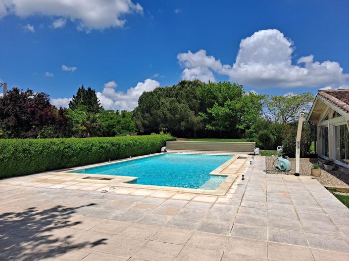 Image No.19-4 Bed House for sale