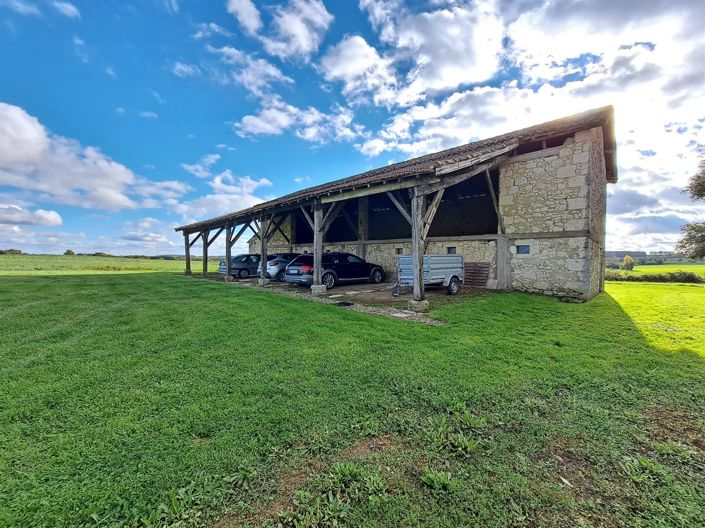 Image No.21-4 Bed House for sale