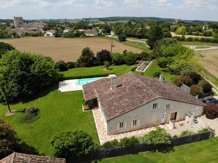 Image No.27-4 Bed House for sale