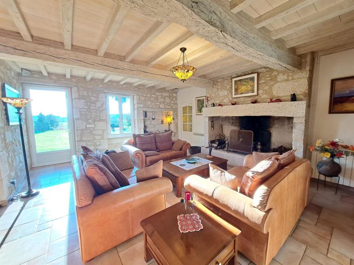 Image No.8-4 Bed House for sale