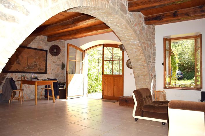 Image No.12-4 Bed House for sale