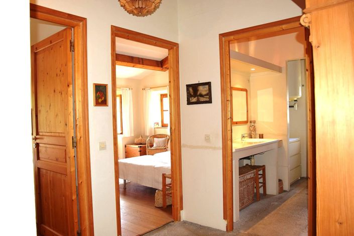 Image No.14-4 Bed House for sale