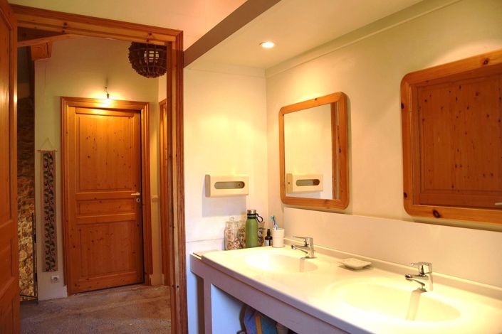 Image No.17-4 Bed House for sale