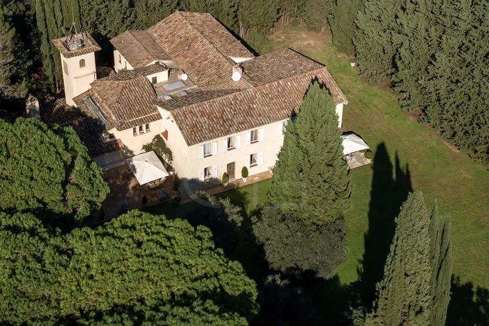 Image No.1-Maison de 9 chambres à vendre à Auribeau-sur-Siagne