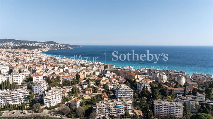Image No.1-Propriété de 5 chambres à vendre à Nice