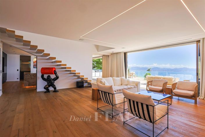 Image No.11-4 Bed House for sale