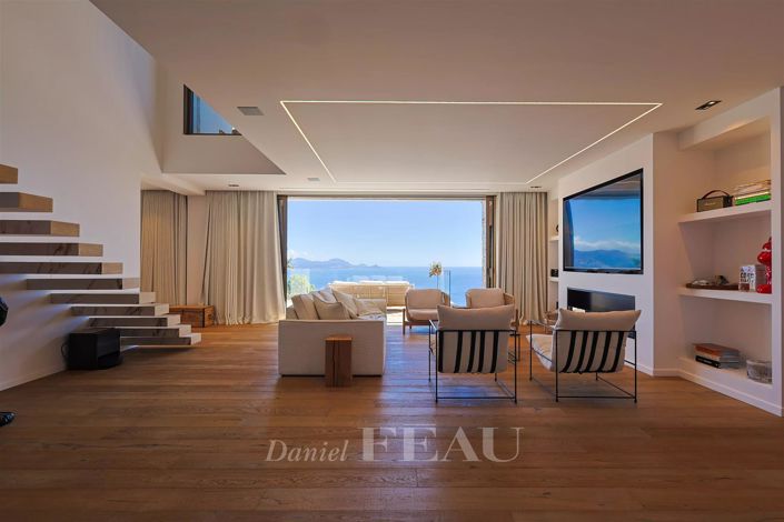 Image No.9-4 Bed House for sale