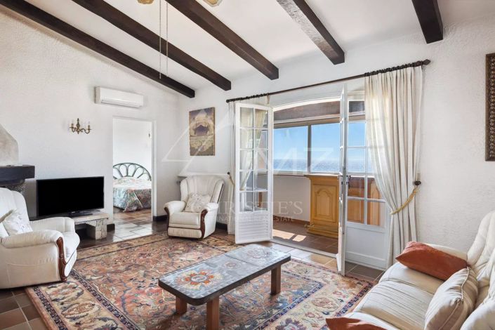 Image No.3-5 Bed House for sale