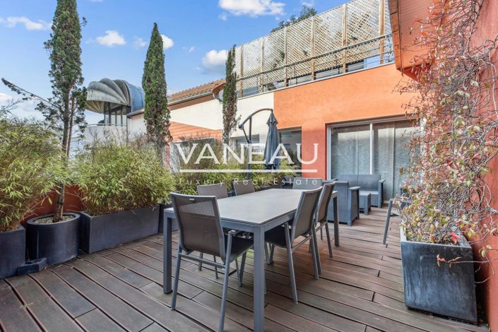 Image No.1-4 Bed Apartment for sale