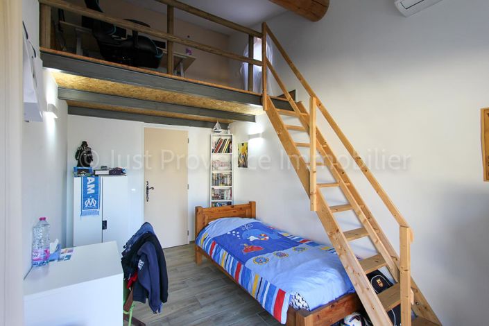 Image No.12-4 Bed House for sale