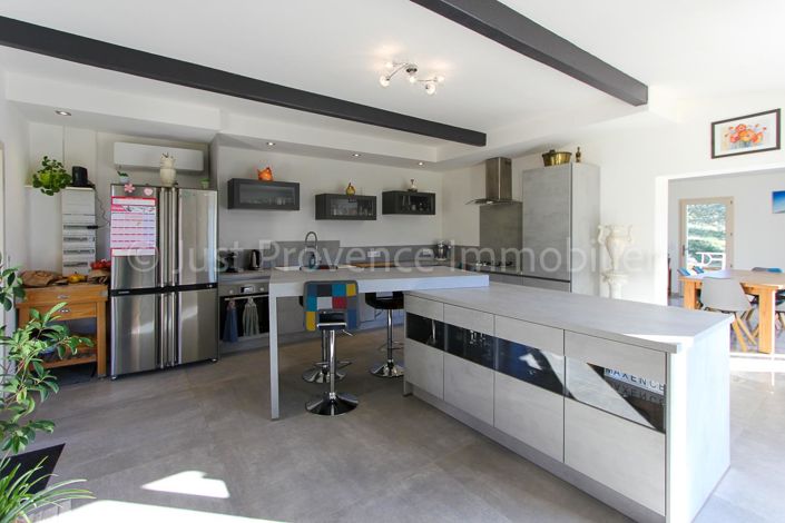 Image No.5-4 Bed House for sale