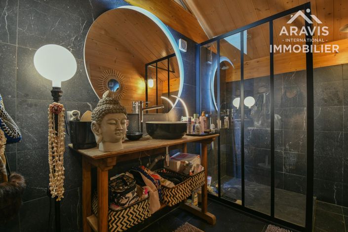 Image No.13-4 Bed House for sale