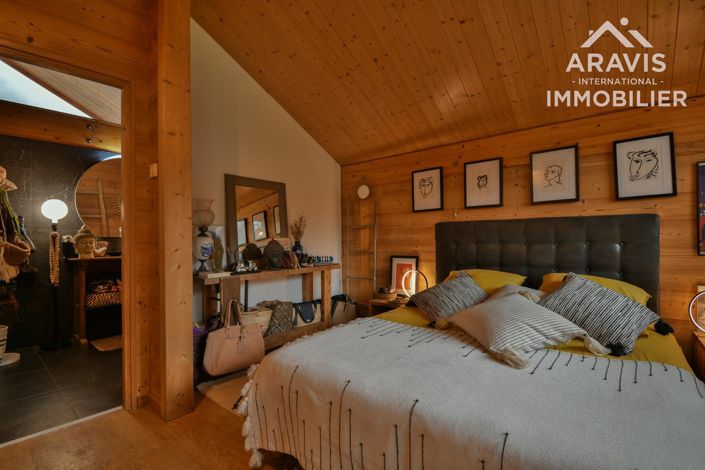 Image No.18-4 Bed House for sale