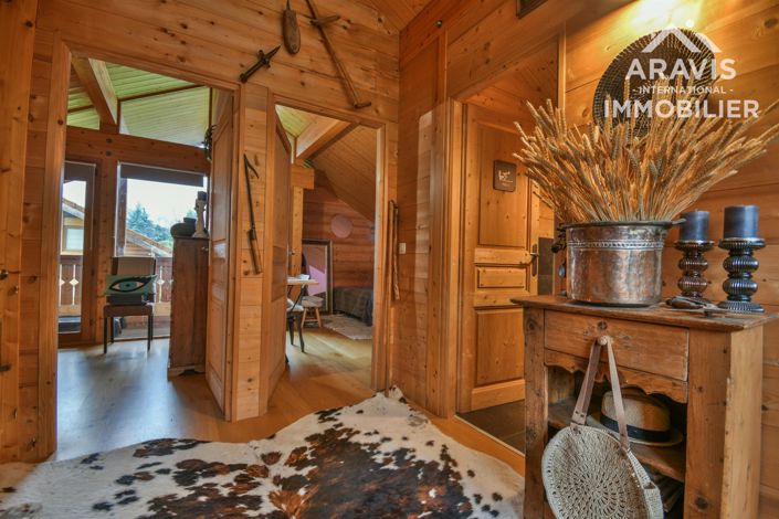 Image No.19-4 Bed House for sale