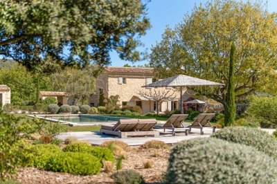 1 - Gordes, House
