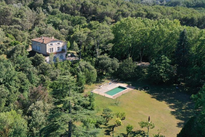 Image No.1-Maison de 8 chambres à vendre à Fontaine-de-Vaucluse
