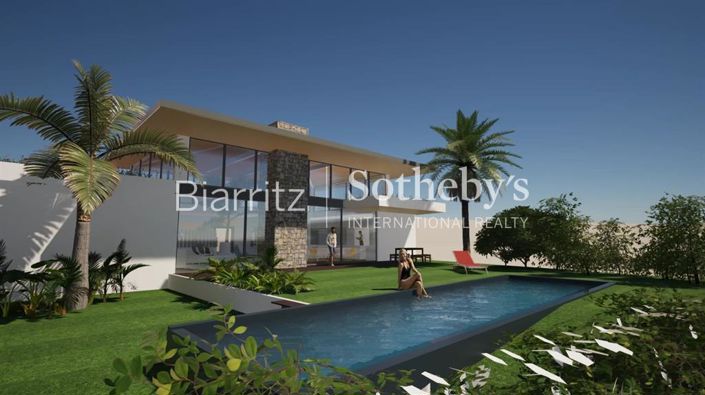 Image No.2-4 Bed House for sale