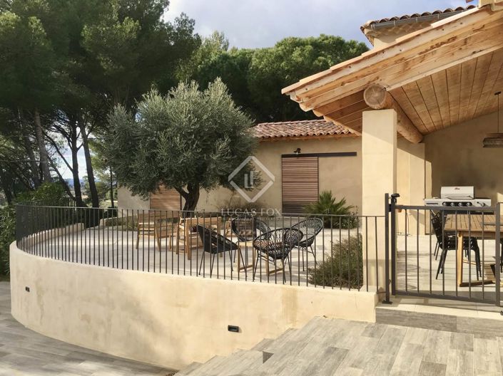 Image No.12-8 Bed House for sale