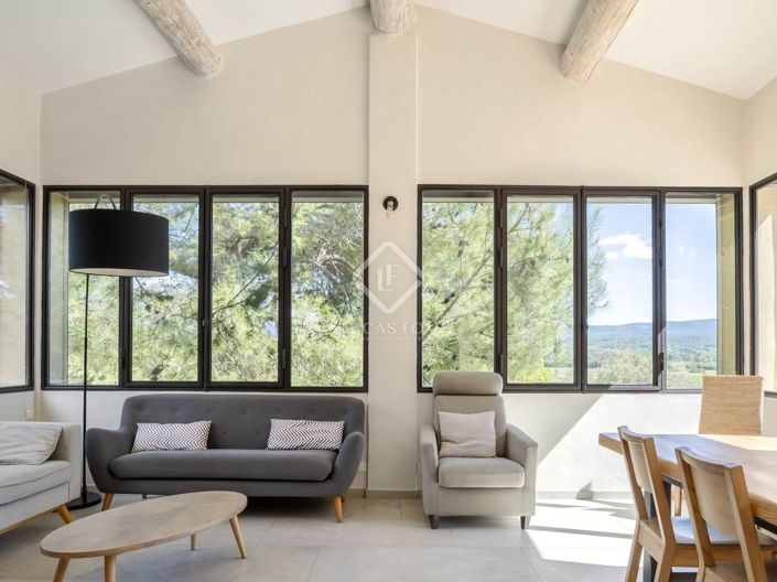 Image No.17-8 Bed House for sale