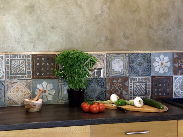 Image No.23-8 Bed House for sale