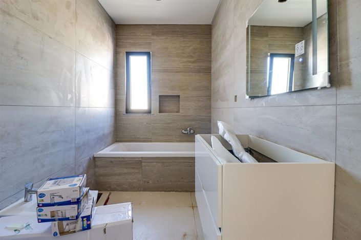 Image No.26-3 Bed House for sale