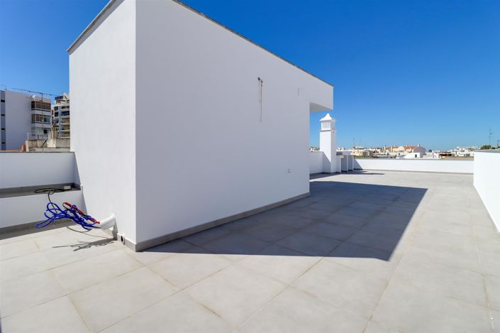 Image No.5-3 Bed House for sale