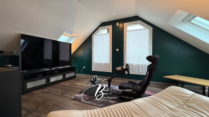 Image No.19-6 Bed House for sale