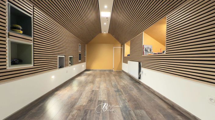 Image No.20-6 Bed House for sale