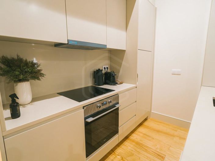 Image No.10-Appartement de 2 chambres à vendre à Porto