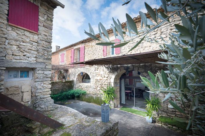 Image No.1-4 Bed House for sale