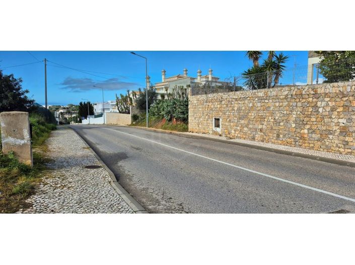 Image No.10-3 Bed House for sale