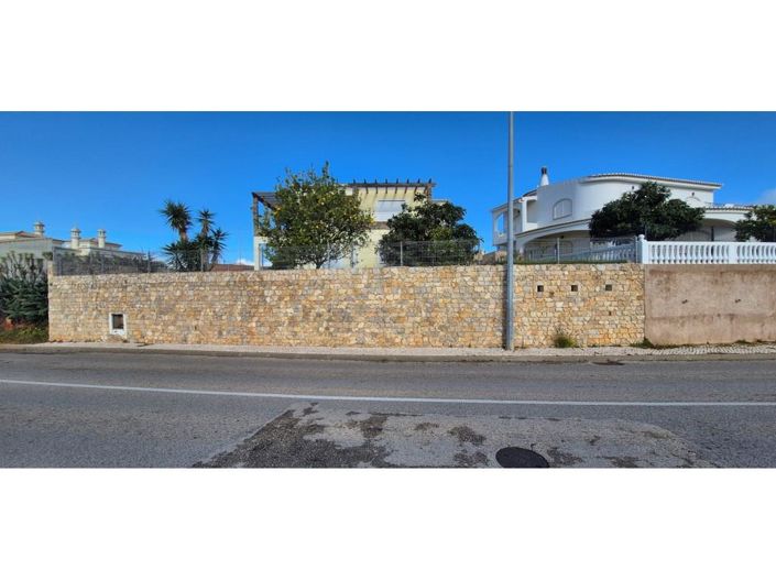 Image No.15-3 Bed House for sale