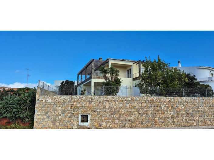 Image No.17-3 Bed House for sale