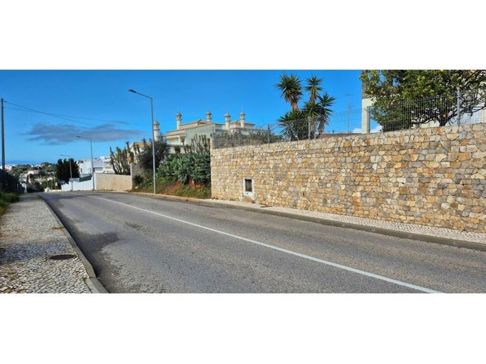 Image No.20-3 Bed House for sale