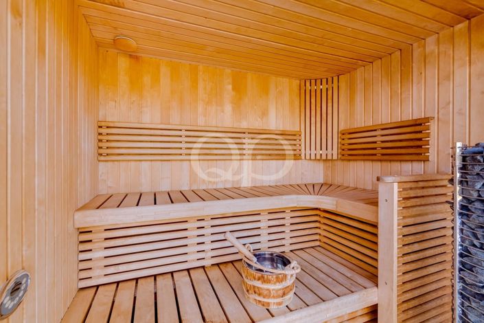 Image No.10-4 Bed House for sale