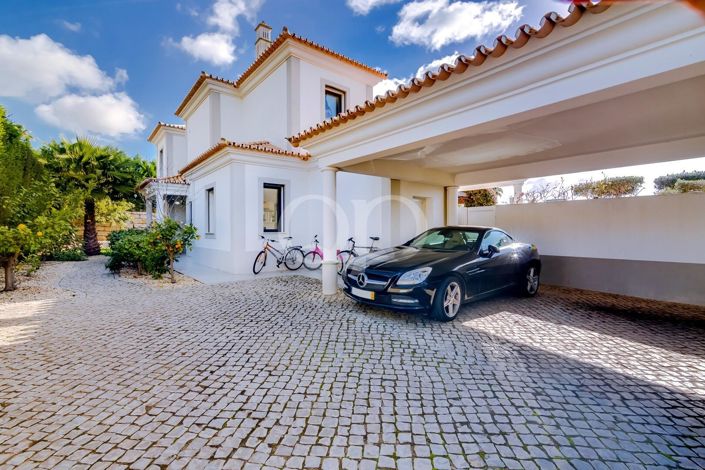 Image No.12-4 Bed House for sale