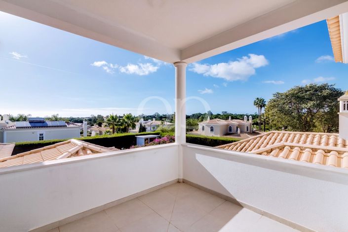 Image No.15-4 Bed House for sale