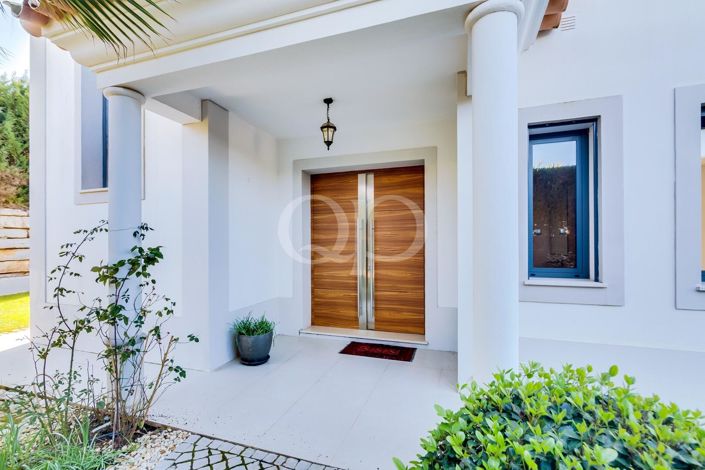 Image No.26-4 Bed House for sale