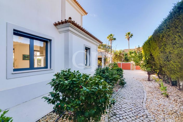 Image No.27-4 Bed House for sale