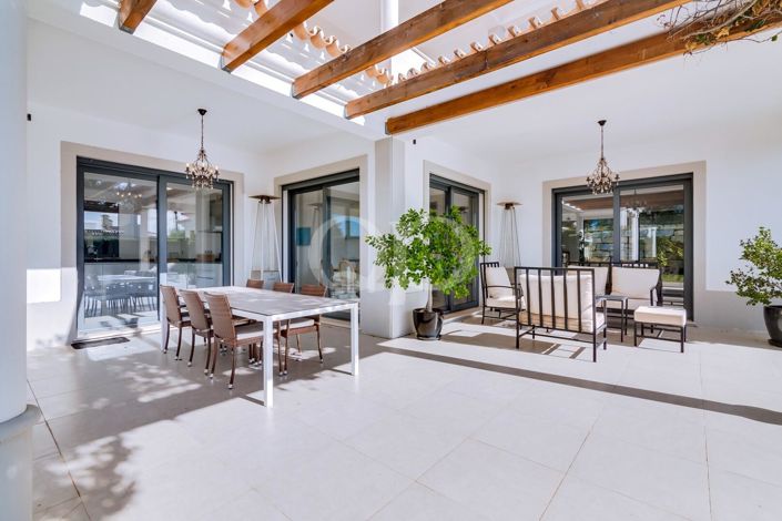 Image No.4-4 Bed House for sale