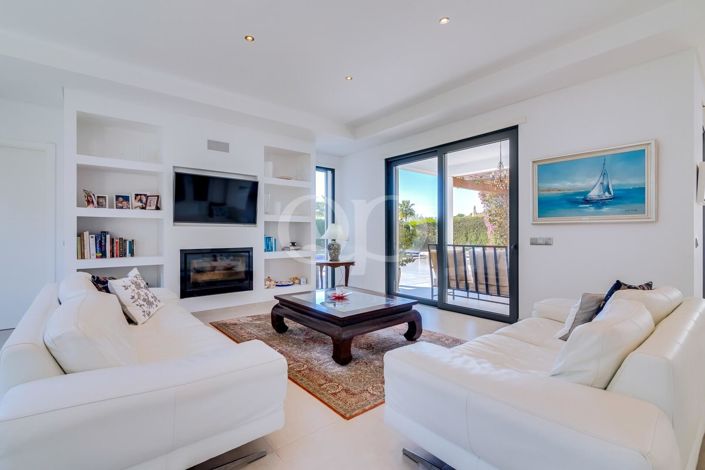 Image No.5-4 Bed House for sale