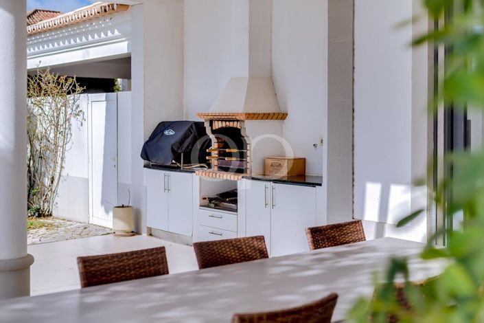 Image No.50-4 Bed House for sale