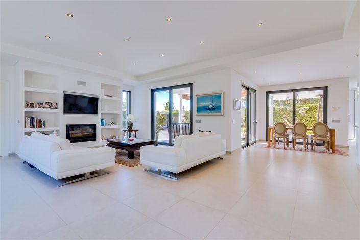 Image No.62-4 Bed House for sale