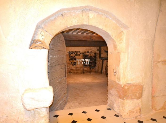 Image No.16-8 Bed House for sale