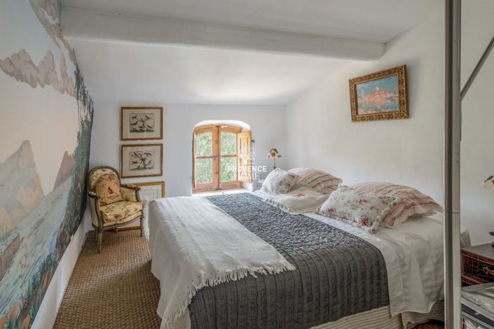 Image No.17-3 Bed House for sale