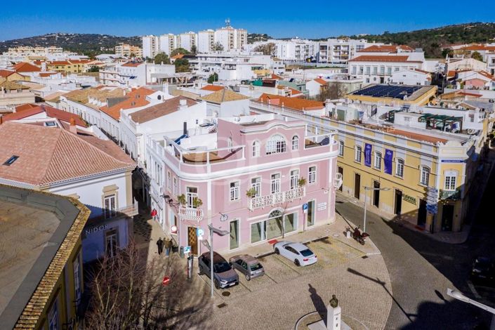 Image No.1-4 Bed Apartment for sale