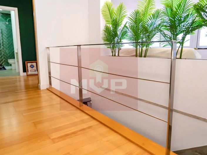 Image No.1-4 Bed Apartment for sale