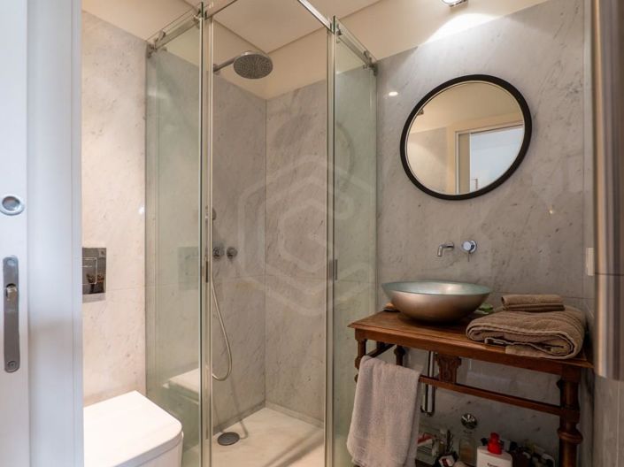 Image No.13-4 Bed House for sale